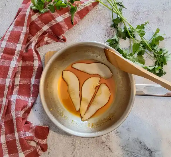 Cozy Pear Risotto with Walnuts – A Comforting Dinner Idea 23 Pear Risotto Prep 02