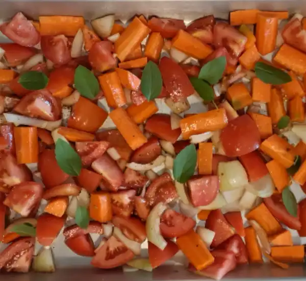 Roasted Tomato Soup with a Carrot Twist: Comfort in a Bowl 22 Roasted Tomato Soup Preparation 1