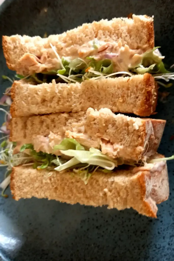 The Best Tuna Salad Recipe (Healthy, Quick, and Very Tasty) 29 Tuna Salad Recipe Featured 04