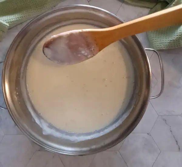 Easy Bechamel Sauce (Classic White Sauce Recipe for Lasagna & More) 28 Easy Bechamel Sauce Featured 01