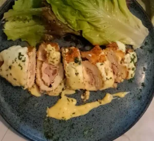 Easy Chicken Cordon Bleu Recipe with Creamy Mustard Sauce 6 Easy Chicken Cordon Bleu Recipe Featured 03