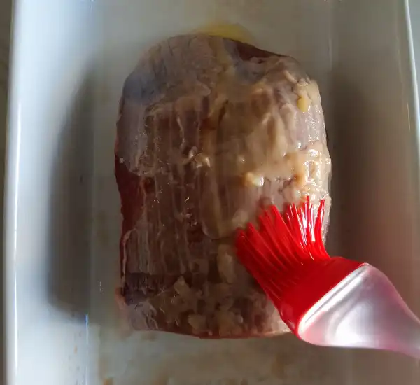 Eye of Round Roast Recipe – Juicy, Flavorful & Easy to Make 24 Eye of Round Roast Recipe Prep 04