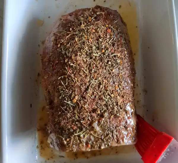 Eye of Round Roast Recipe – Juicy, Flavorful & Easy to Make 26 Eye of Round Roast Recipe Prep 05