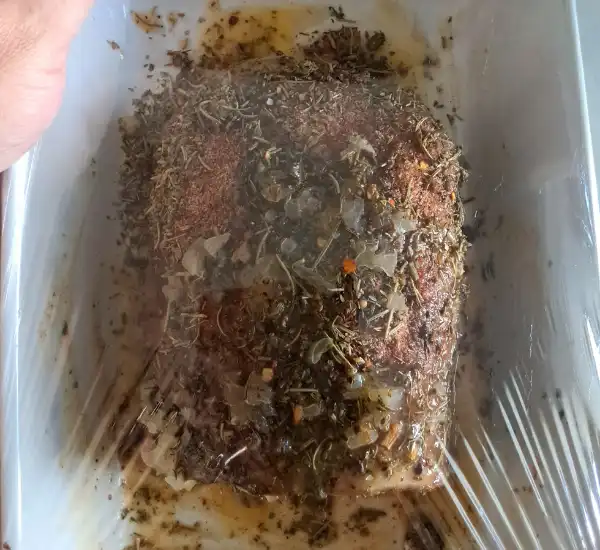 Eye of Round Roast Recipe – Juicy, Flavorful & Easy to Make 27 Eye of Round Roast Recipe Prep 06