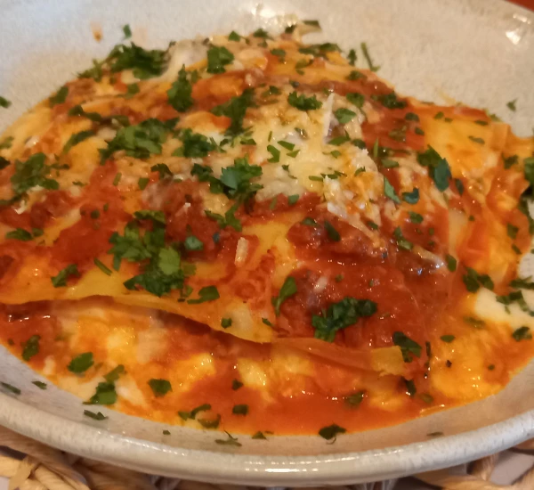 Lasagna Bolognese Recipe – A Homemade Favorite With a Twist 41 Lasagna Bolognese Recipe Featured 03