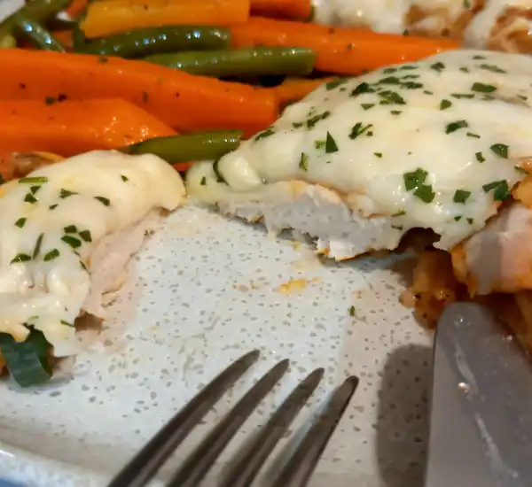 Mayonnaise Chicken Recipe with Onion Soup Mix and Mozzarella 39 Mayonnaise Chicken Recipe Featured 03