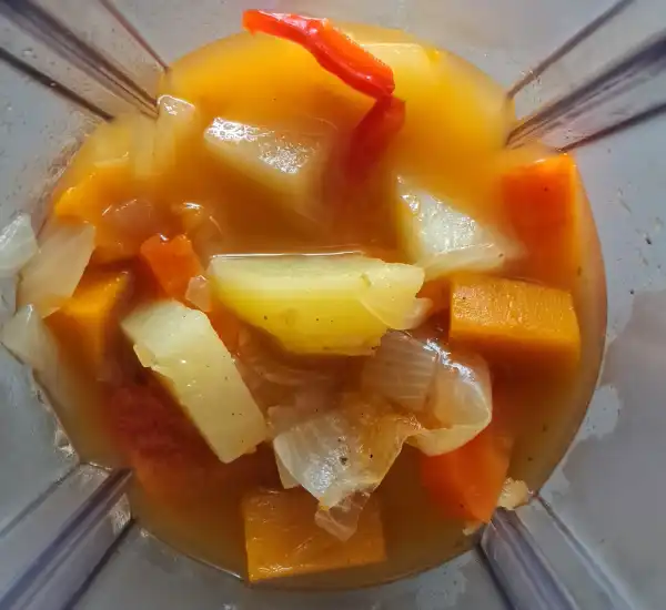 Spicy Butternut Squash Soup Prep 04