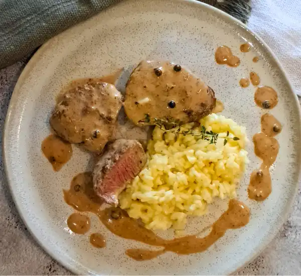 Steak Au Poivre Dinner Featured 02