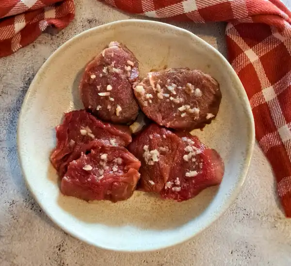 Steak Au Poivre Dinner Prep 01