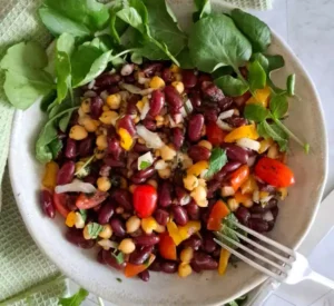 Easy Bean Salad Recipe with Chickpeas and Bulgur – Quick, Healthy, and Tasty 1 Bean Salad Recipe Featured 01