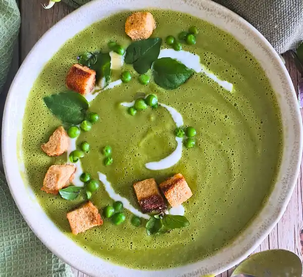 Best Apple Crisp Recipe – Easy, Old-Fashioned, and Delicious 35 Easy Green Pea Soup Prep 06