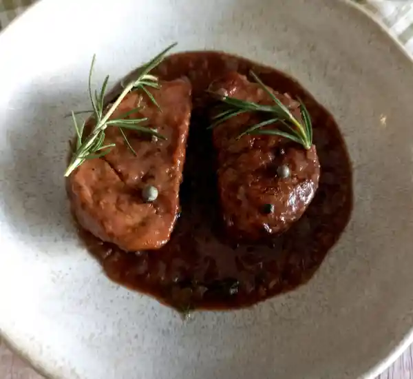 Best Pork Tenderloin With Red Wine Sauce — A Simple Recipe with Sophisticated Flavor 40 Pork Tenderloin With Red Wine Sauce Featured 06