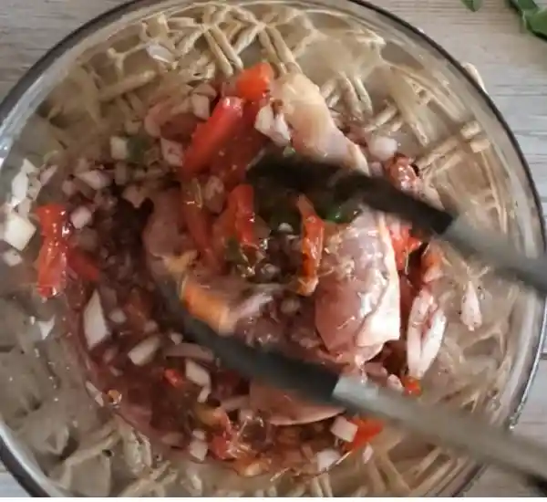 Easy Roasted Chicken Thighs and Potatoes – A Cozy, Oven-Baked Dinner Favorite 23 Roasted Chicken Thighs and Potatoes Prep 04