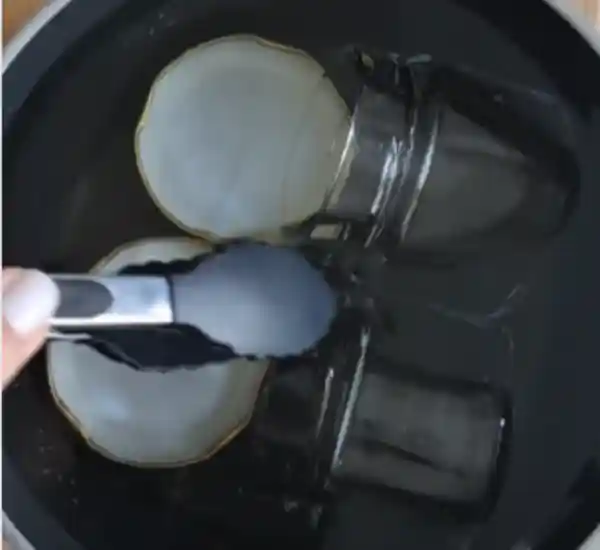 Strawberry Jam Without Pectin Prep 03