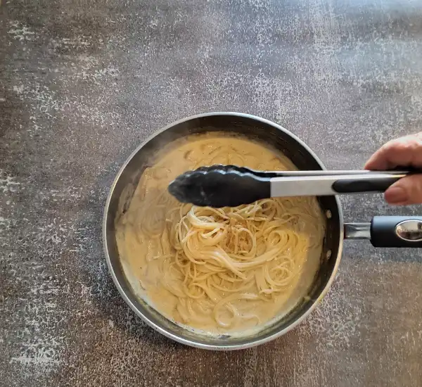 Caramelized Onion Pasta Prep 08