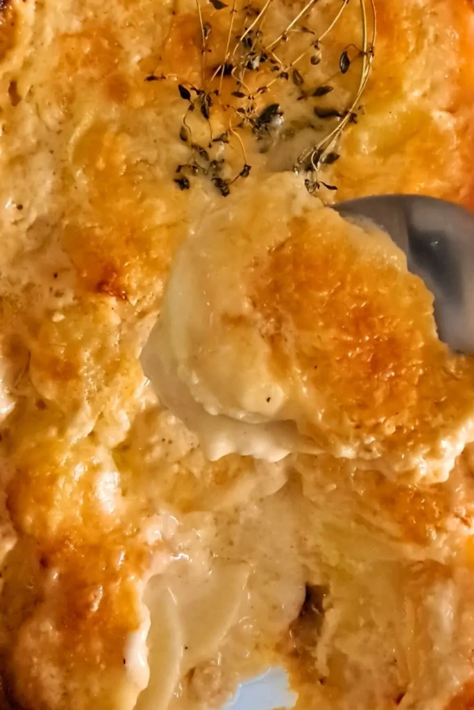 Easy Scalloped Potatoes – Creamy, Cheesy & Homemade 28 Scalloped Potatoes Featured 05