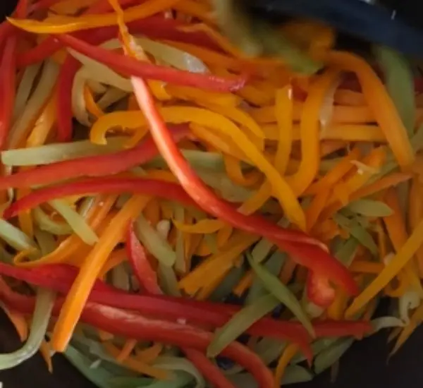 Sautéed Rainbow Vegetables – Colorful, Crispy-Tender & Ready in 30 Minutes 25 Sautéed Rainbow Vegetables Prep 05